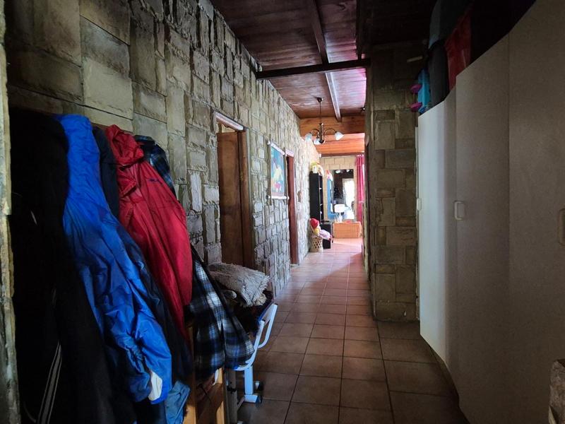 6 Bedroom Property for Sale in Gansbaai Central Western Cape